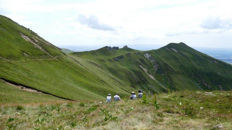 altamica maison d'hôtes gîtes de France à Cournon d'Auvergne et le massif du Sancy