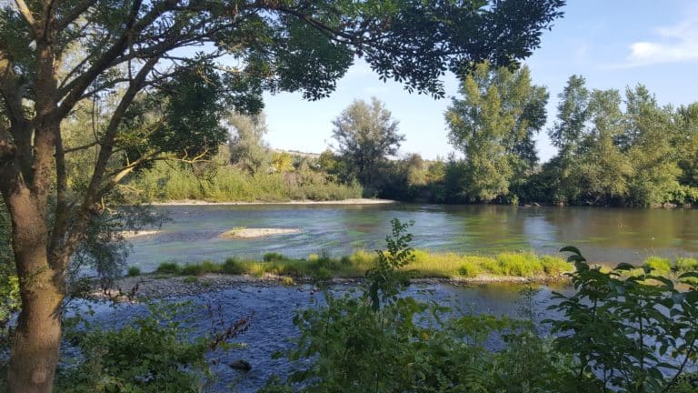 altamica hébergement à Cournon d'Auvergne près de la rivière Allier