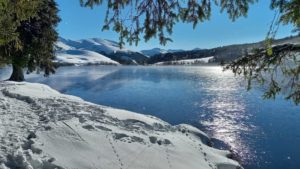 Lire la suite à propos de l’article L’Auvergne, pays des grands espaces, devient en hiver un véritable paradis blanc